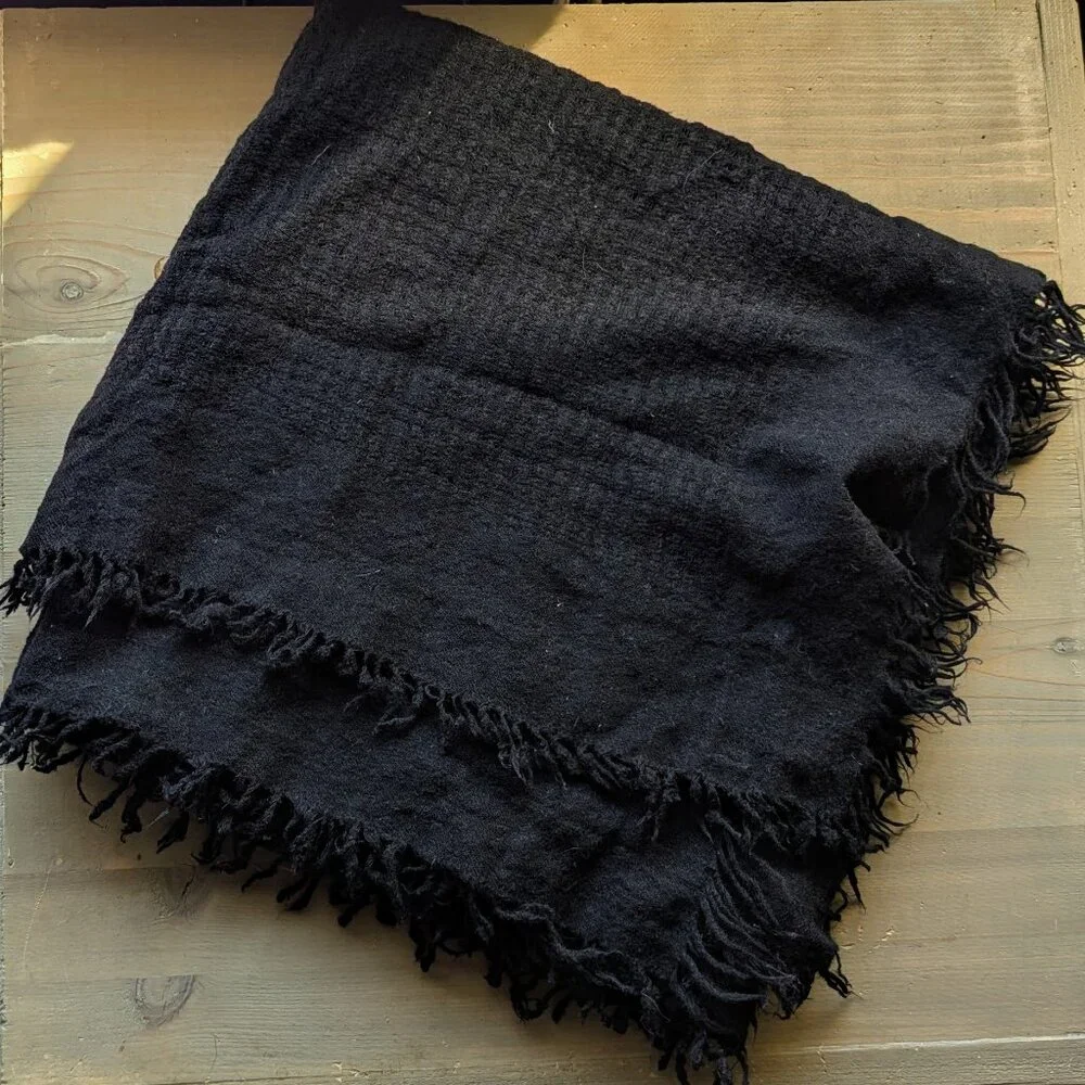 Rag & Bone Black Virgin Wool Square Scarf/Wrap 45” Made in Italy - Picture 1 of 5